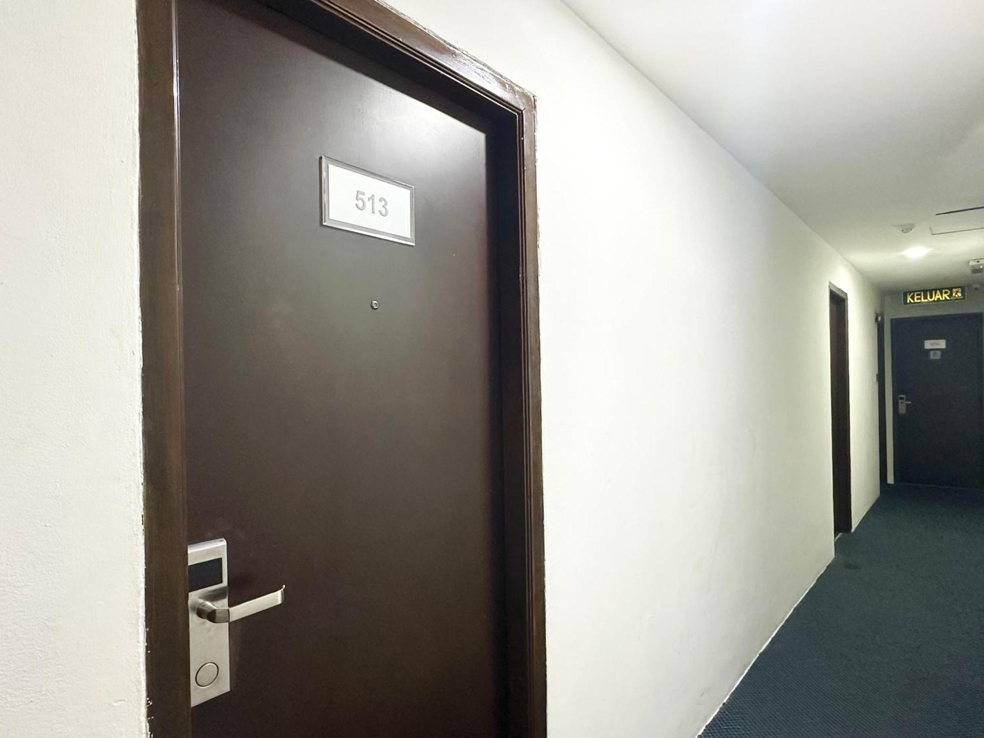 Park Hotel Kota Kinabalu Exterior foto